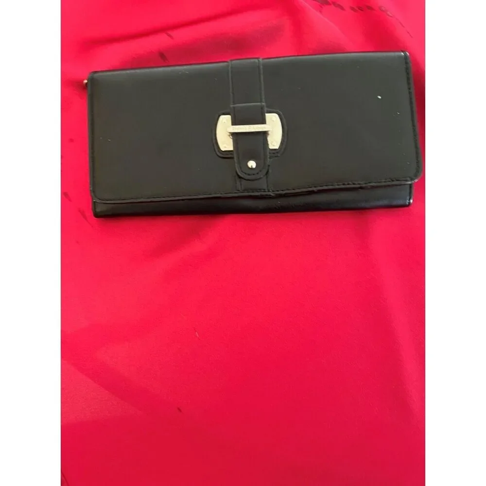 Etienne Aigner Wallet Clutch Wristlet  Black Leather Vintage Prreppy Minimalist